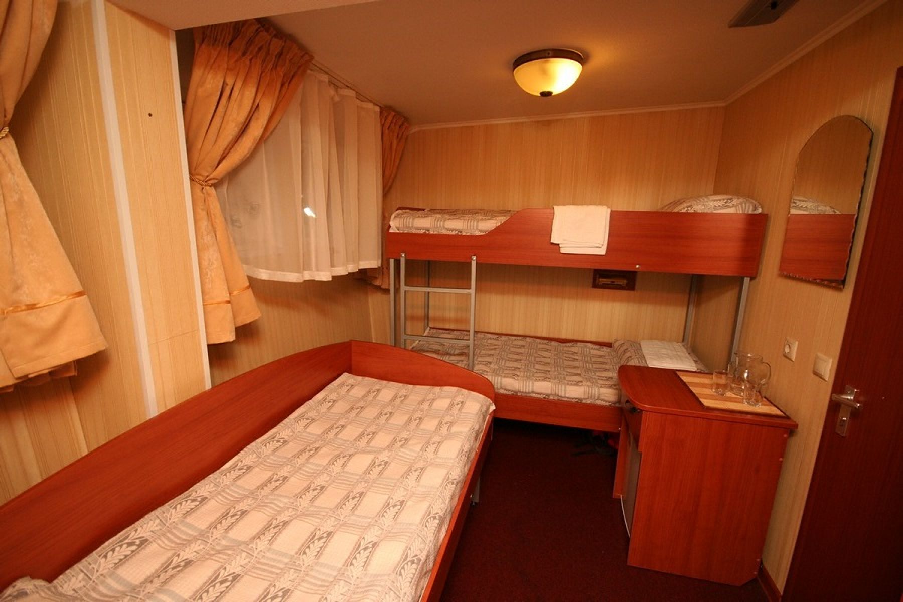 Стандарт В (трехместная, двухъярусная)