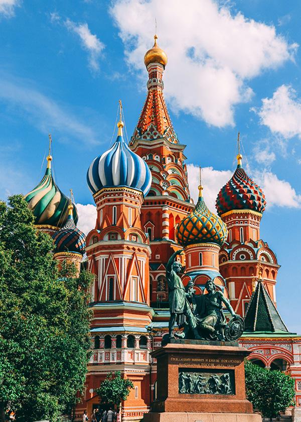 из Москвы